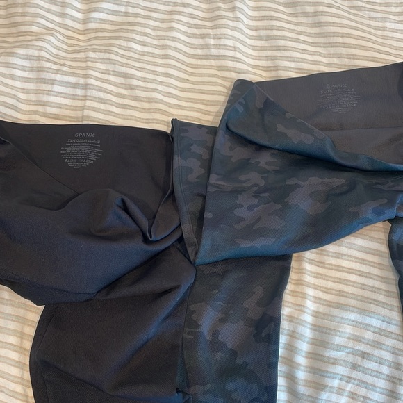 Two pair Spanx leggings - Picture 2 of 3